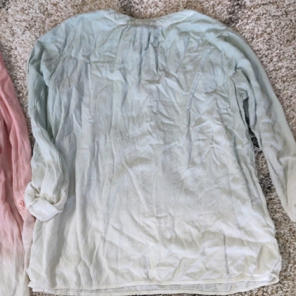 Bandolino women's blouses - Picture 6 of 6